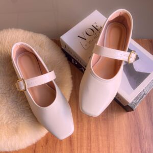 Sapatilha Mary Jane Tirinha Off