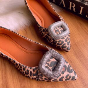 Sapatilha Fivela Quadrada Abaulada Cor Oncinha