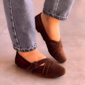 Sapatilha Mary Jane Tiras em X Camurça Marrom Escuro