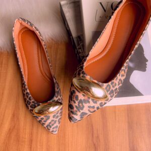 Sapatilha Bico Fino Enfeite Abs Cor Oncinha